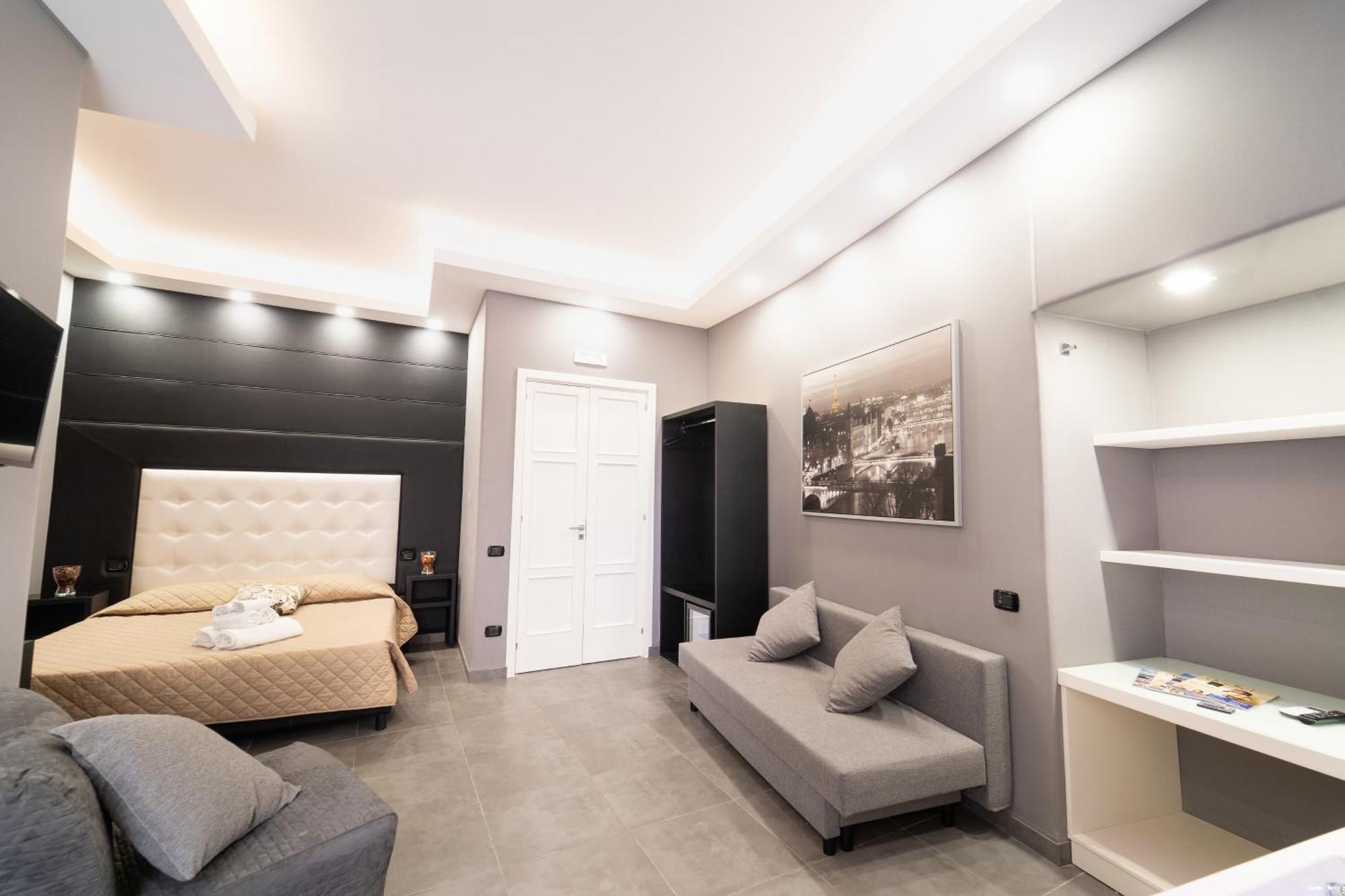 Отель Al Campanile H Napoli Centro, By Clapa Group Номер фото